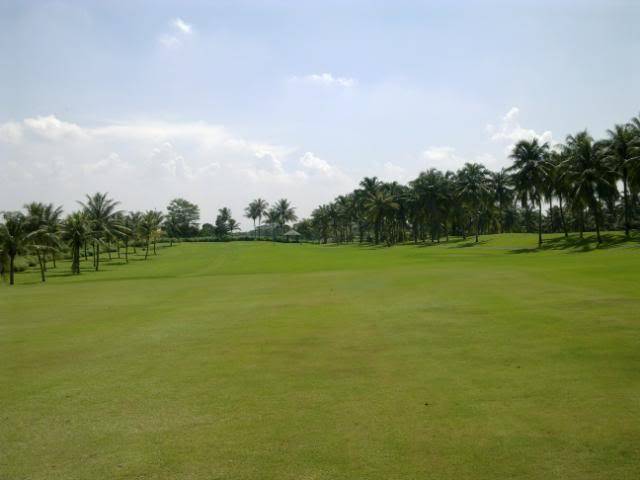 Golf in Jakarta, Indonesia (Warning - Pix intensive) 23092010132