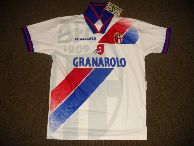 A dedication to  a  legend...Baggio only plus other shirts - Page 10 DSCI0120