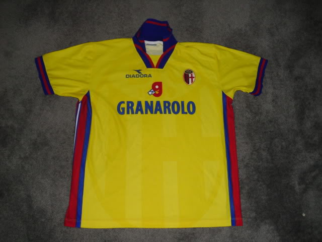 A dedication to  a  legend...Baggio only plus other shirts - Page 9 DSCI0299