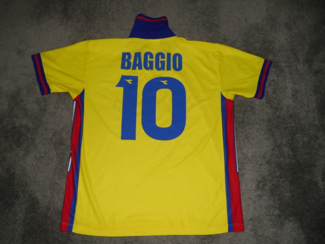 A dedication to  a  legend...Baggio only plus other shirts - Page 9 DSCI0300