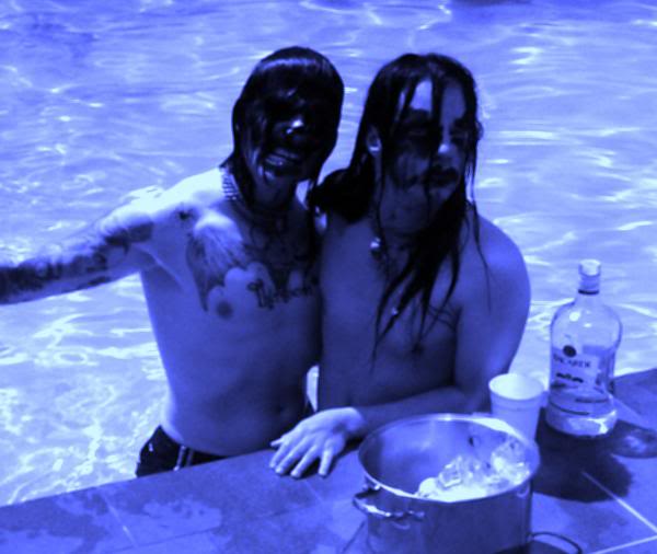 Murderdolls are BACK!!!!! - Page 2 L_c1ddc386edd240cf9c9df2b74e006d36