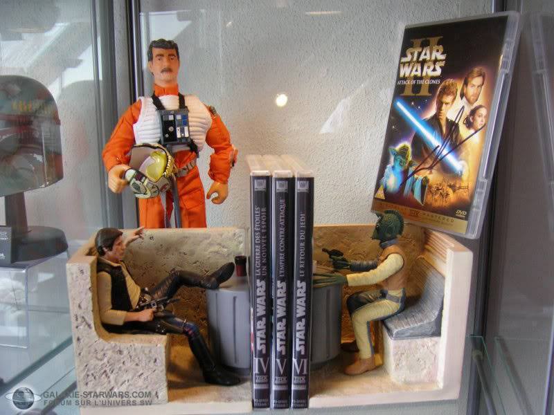 Mos Eisley Cantina Bookends Photo1015copie