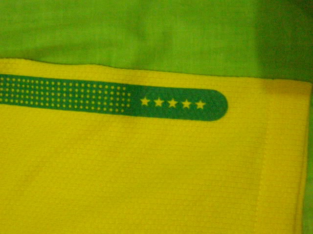 Vazou a Camisa do Brasil pra Copa PC063816