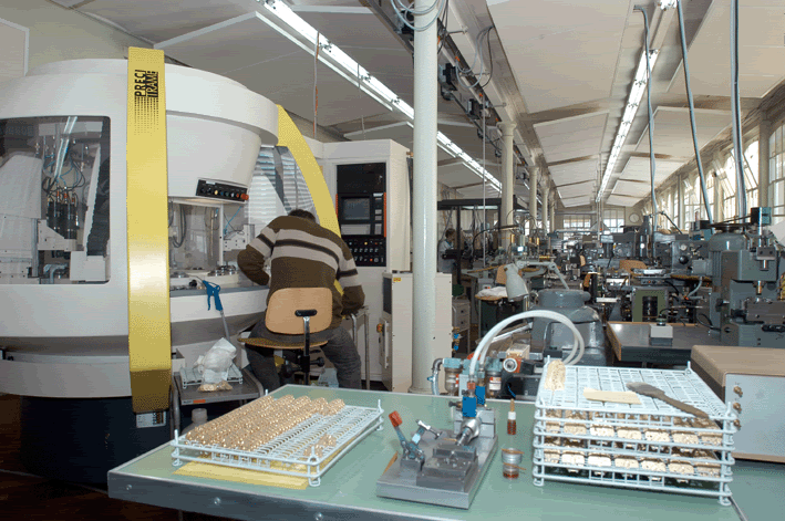 Visite manufacture - Petite visite de la manufacture ZENITH Zenith13bis