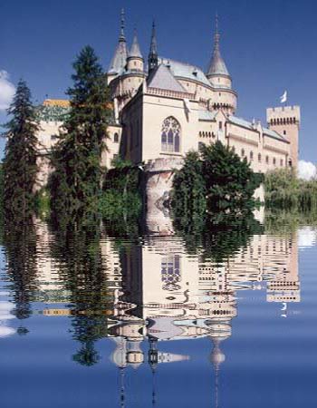 Miss Universe 2010 Choose the host Slovakiancastle