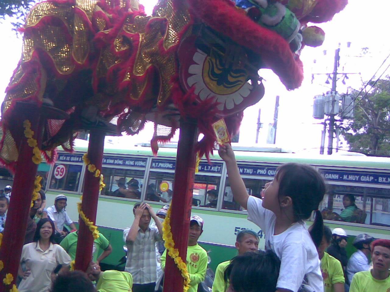 Đoàn Trung Nghĩa Đường tết 2010 Anh401