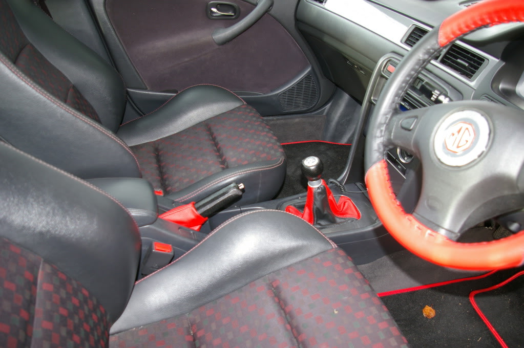 Gear Lever Leather and Black Magic 001