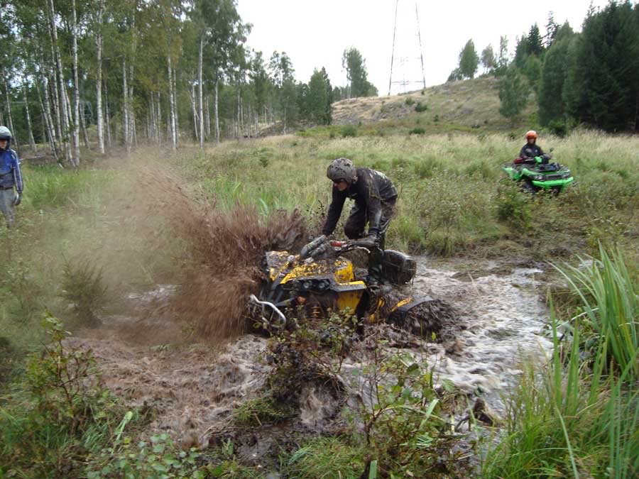 Söndagsåka...... Mudhogs1009_900_96