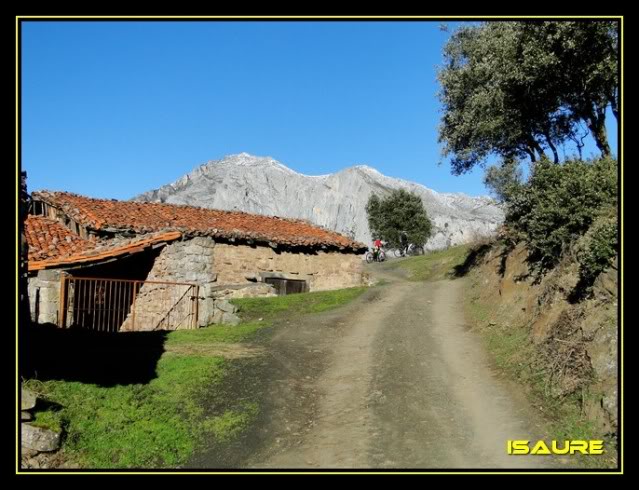 Braña de los Tejos desde Lebeña DSC08505