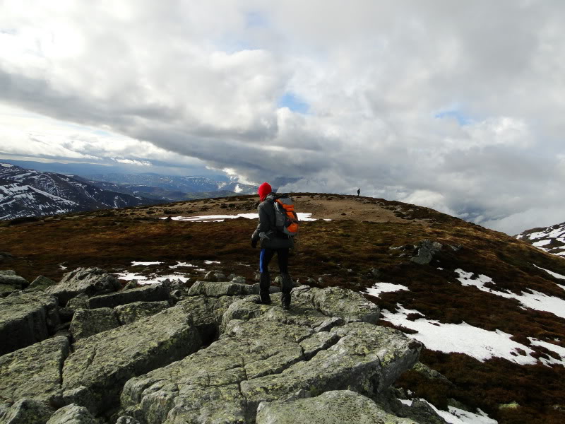 Castro Valnera 1.718m. Peña Negra 1.509m. y Cubada Grande 1.605m. DSC07117