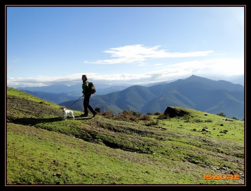 Goikogane 702, Mugarriluze 735 y Kamaraka 800m. DSC09611