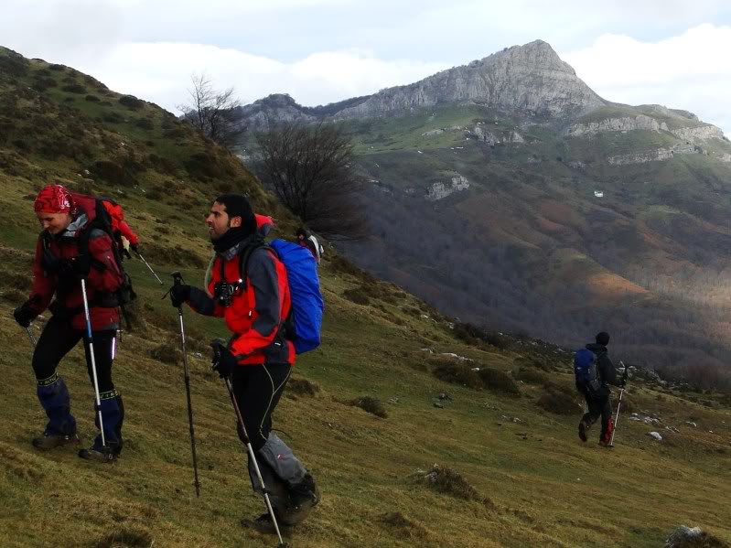 Ascensión al Gorbea 1.481m. y Aldamin 1.375m. desde Saldropo GORBEACONKEDUCC067