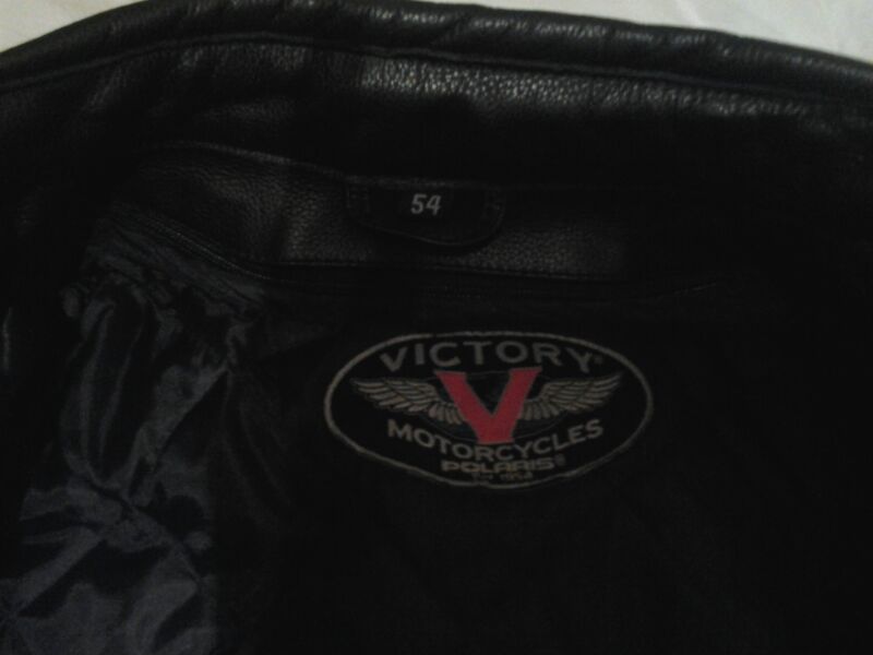 Vendo una cazadora cuero Victory talla 54 y otra 56, ambas sin estrenar IMG-20140104-WA001