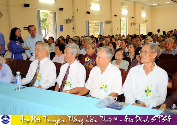 Quý Thầy Cô Nguyên Là Giáo Sư Trường Sư Phạm Saigon 01-01-2010 ThayCo04