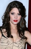 Ashley Resimleri Th_ashley-greene-bday-2209-12