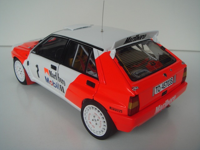 1/18 Lancia Delta Integrale HF, Group A, Iskender Atakan & Can Okan, Smoking Kills DSC08662