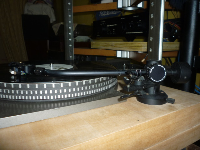 Garrard 401 turntable with Fidelity Research FR 64FX tonearm(used) P1070336