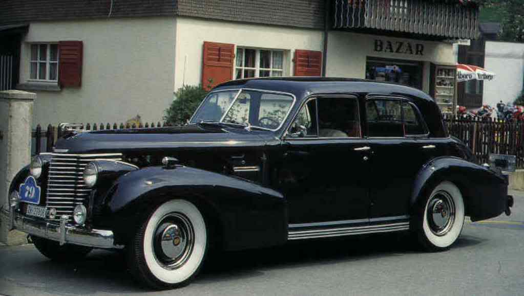 Cadillac, historia y evolución 1938CadillacSeries60Sedan