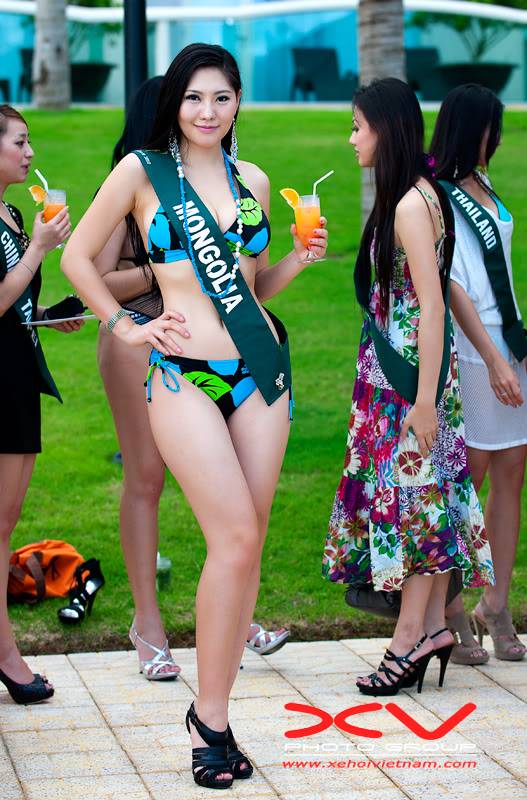 Thí sinh Miss Earth 2010 trong Bikini!!! DD3_2795