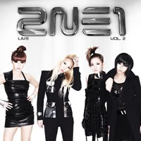 2NE1 >> mini-álbum "Ugly (#1 JAP #1 KOR) - Página 15 2ne1liveb