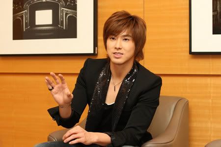 [PICS] 100702 YUNHO "NO LIMIT" INTERVIEW 13zxthd