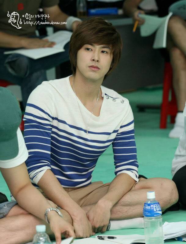 [PICS] 100706 YUNHO AT MUSICAL GOONG REHEARSAL Voyb1y