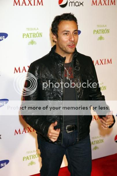 [01-30-09] Howie at the Maxim Superbowl party 2009 7