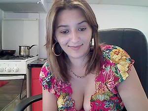 Scammers with pictures of LovelyMary4you S_EDbdifCLuPbLs5k4AbhDAP2GZriv278J4rRndz-l-AQP_u3Z4gFQfg-D00t5ds