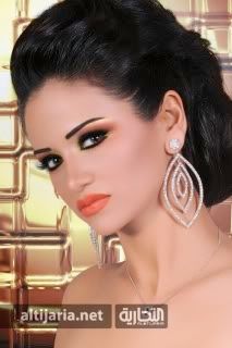 مكياج خبيرة التجميل البحرينية " عايشة بو حمود "‏ Altijaria21-10-09_121340