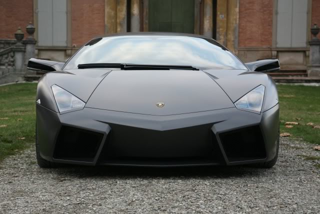 Lamborghini Reventon يعور القلب و الشرايين من هيبته Kjhkjdfg