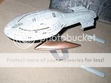 USS Voyager 1/1400 AMT ERTL Th_IMG_0252