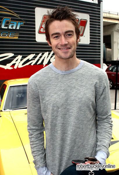 Robert Buckley - Clay 002-14