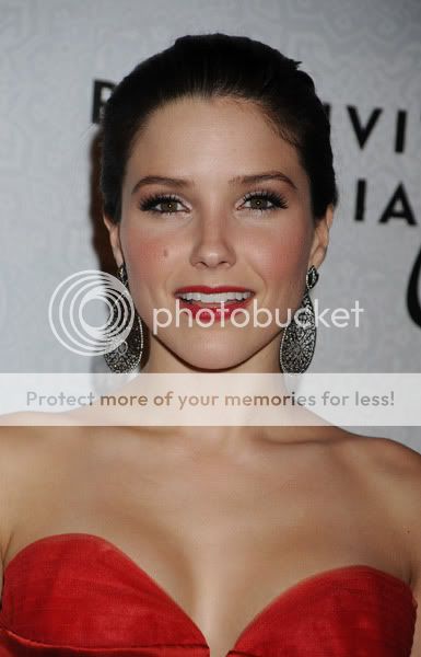 Fotos, Vídeos e Aparições Públicas - Sophia Bush (Brooke Davis) - Página 4 17116122bennettaj117201083814PM