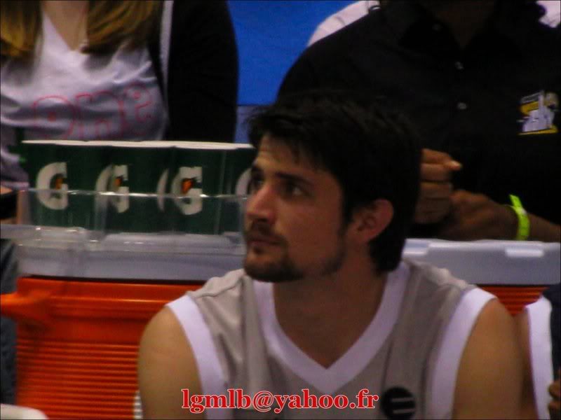 Fotos, Informações e Apariçoes - James Lafferty Chicago_Lafferty_20