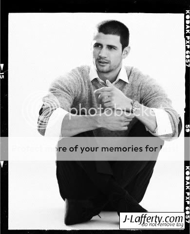 Fotos, Informações e Apariçoes - James Lafferty - Página 3 002-1