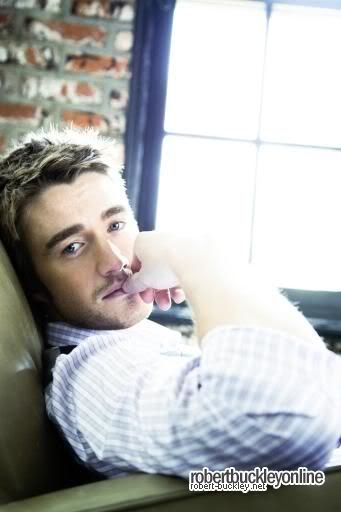 Robert Buckley - Clay - Página 3 014-3