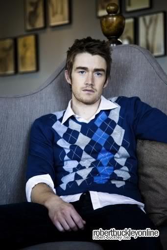 Robert Buckley - Clay - Página 3 025-1