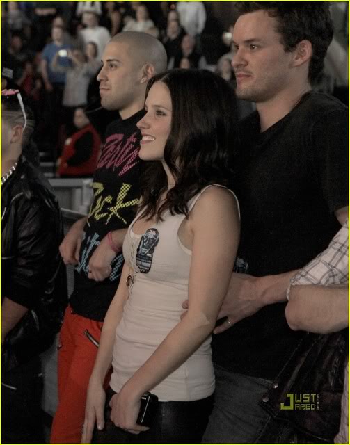 Sophia Bush & Austin Nichols Sophia-bush-austin-nichols-black-1