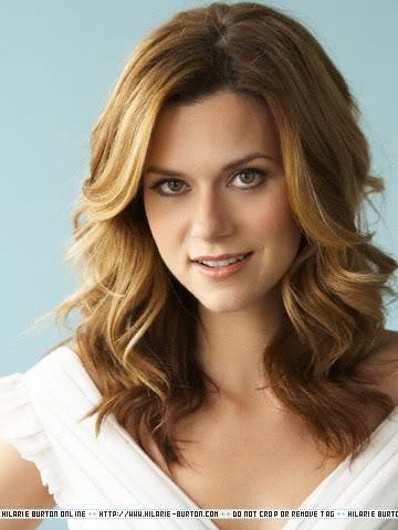 Fotos e Entrevista da Hilarie Burton - Peyton Swayer Russo01