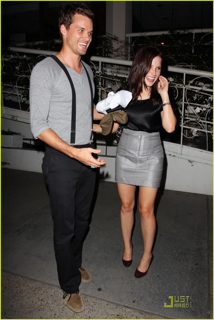 Sophia Bush & Austin Nichols Sophia-bush-austin-madeo-mates-06