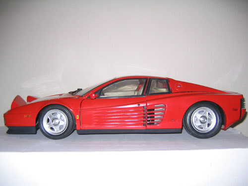 Ferrari 1/8 Pocher F40 et Testarossa 12