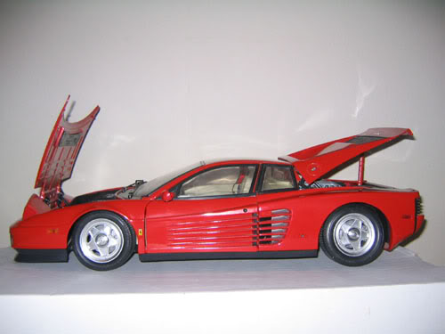 Ferrari 1/8 Pocher F40 et Testarossa 13