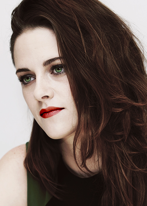 Kristen Stewart / კრისტენ სტიუარტი - Page 3 B36b44ea2995045a19147da46763b2be