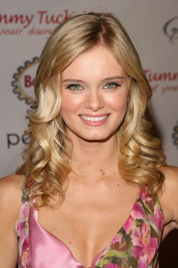 تقرير شامل للجمــ Sara Paxton ـــيلة في صـــ60ــــورة 936126