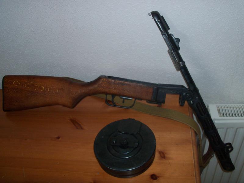  PPsH-41 sub machine gun pickup  005_zps7646fe82