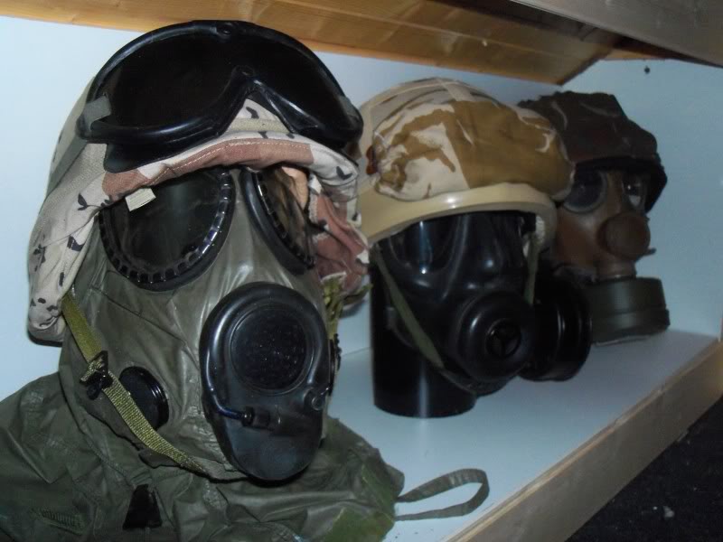 pasgt and gasmask  100_1863