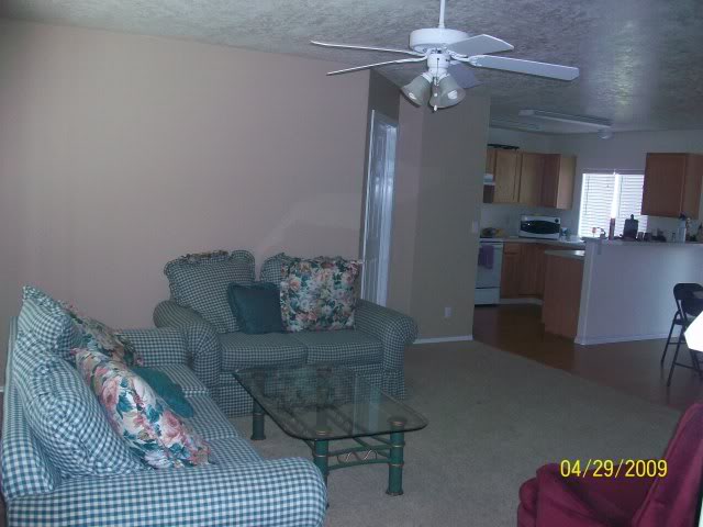 Apartment/House pictures 100_1797