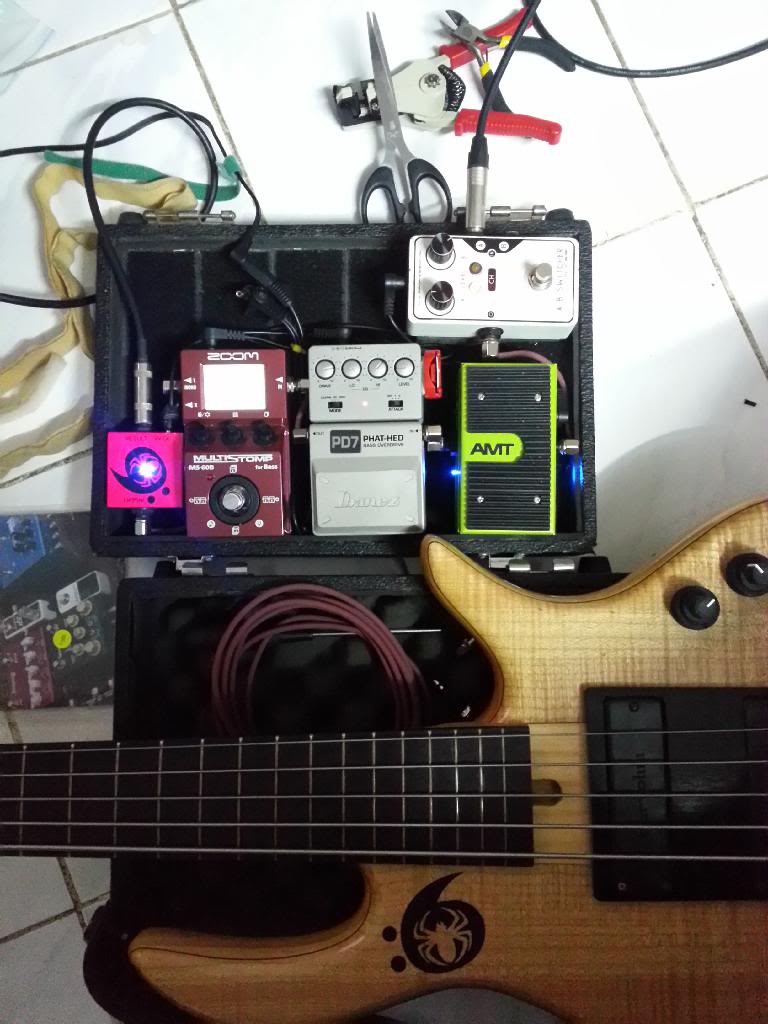 show us yours pedalboards / stacked rackmount effects 20140105_141949_LLS_zpsollg9tud