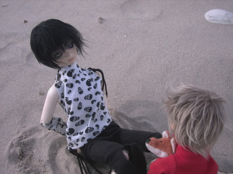 Strandtur igen. :3 (DOC U, Littlefée Shiwoo, bamse.) PICT3126