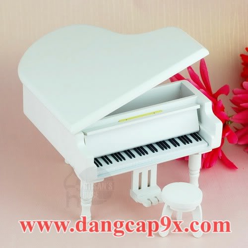 hộp nhạc,( music box) một món quà độc đáo , ý nghĩa, với những bản tình ca ngọt ngào Hop_nhac_piano_go_C_004